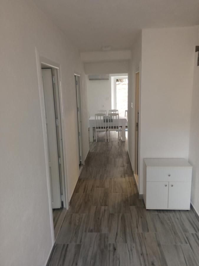 Apartment Rosic ペラスト エクステリア 写真