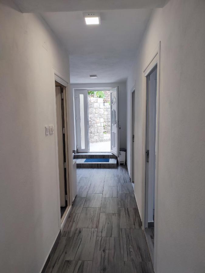 Apartment Rosic ペラスト エクステリア 写真
