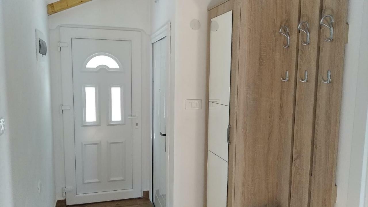 Apartment Rosic ペラスト エクステリア 写真